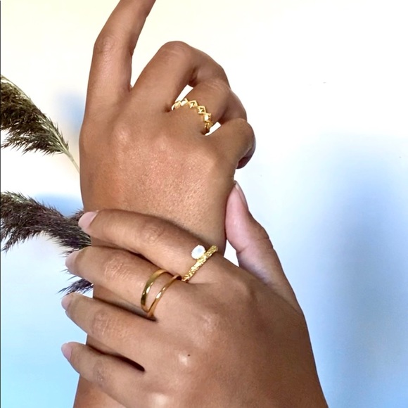 Crowned Ring - Picture 4 of 4